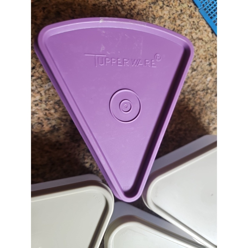 Set of 4 Vintage Tupperware Pie Piece Slice Wedge Containers Keepers With Lids - Picture 4 of 5